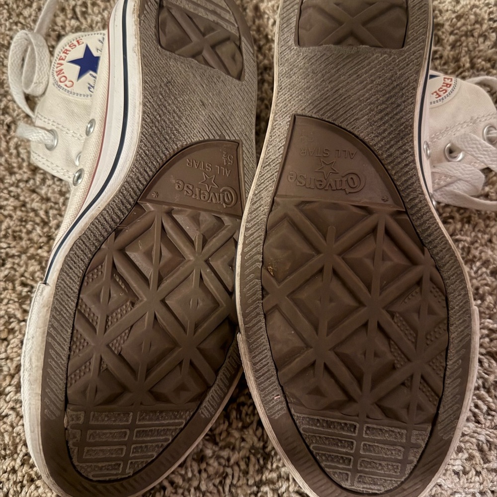 Converse - Picture 3 of 5